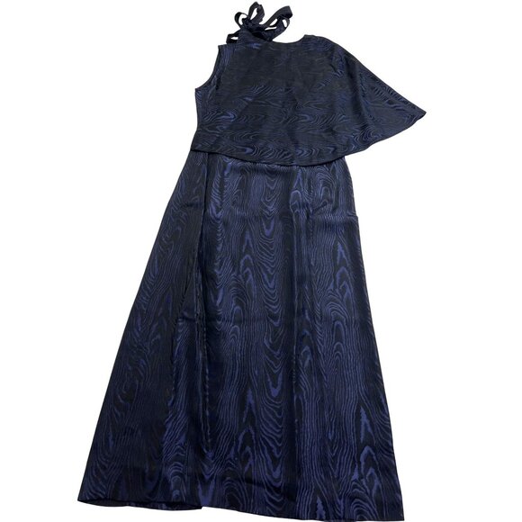 Maria de la Orden Navy Dress with removable cape - Picture 1 of 3